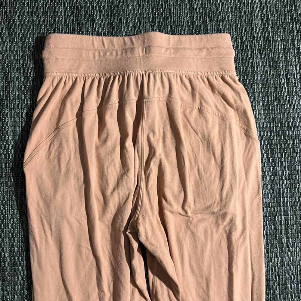 Lululemon Ready to Rulu High Rise Jogger Size 4 - Picture 4 of 9